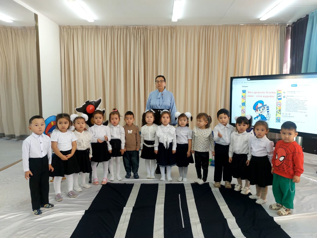  "Жүріс-тұрыс мәдениеті қауыпсіздік кепілі".                      